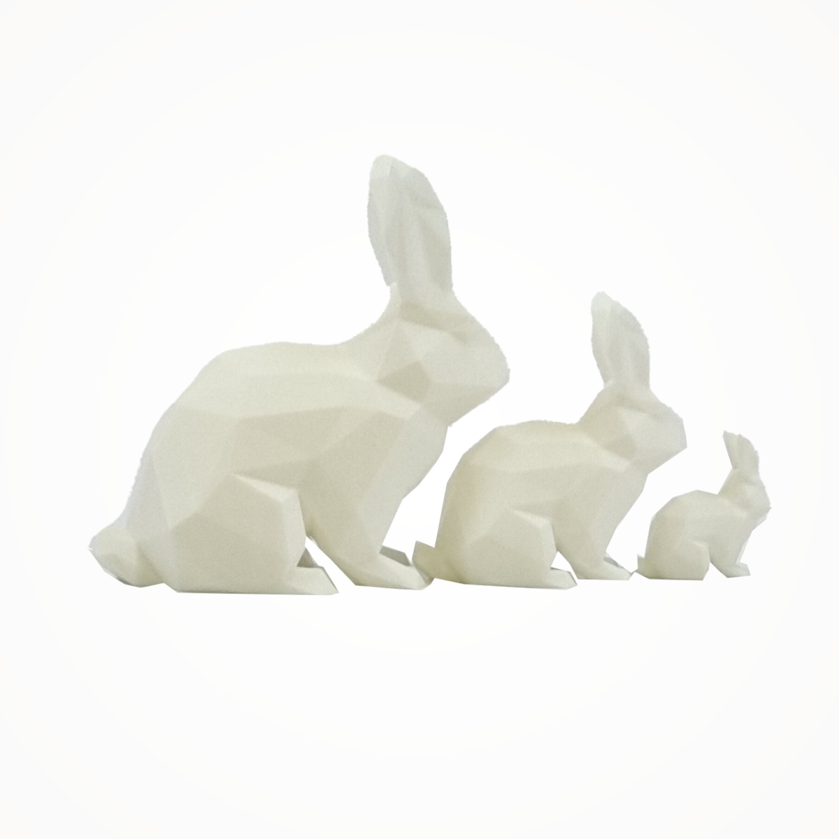 Rodzina Króliczków Low-Poly – Figurka 3D w Stylu Geometrycznym